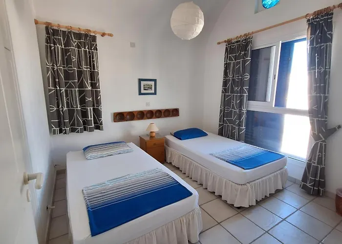 Villa Breeze Klorakas