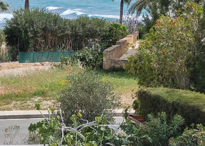 Vila Breeze Klorakas