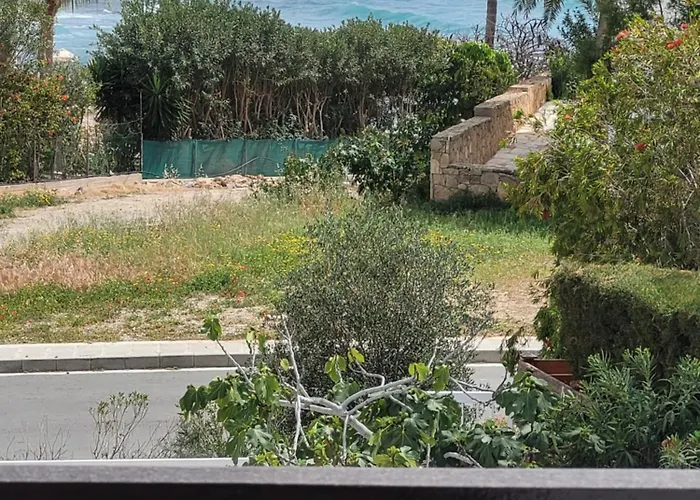 Vila Breeze Klorakas